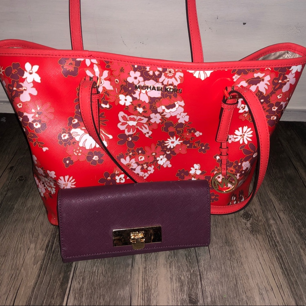 MK purse and wallet